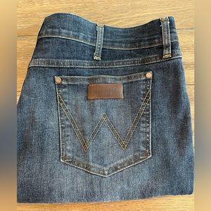 Wrangler Retro Slim Bootcut Jeans Size‎ 40x32 Lightly Starched, Gently Worn